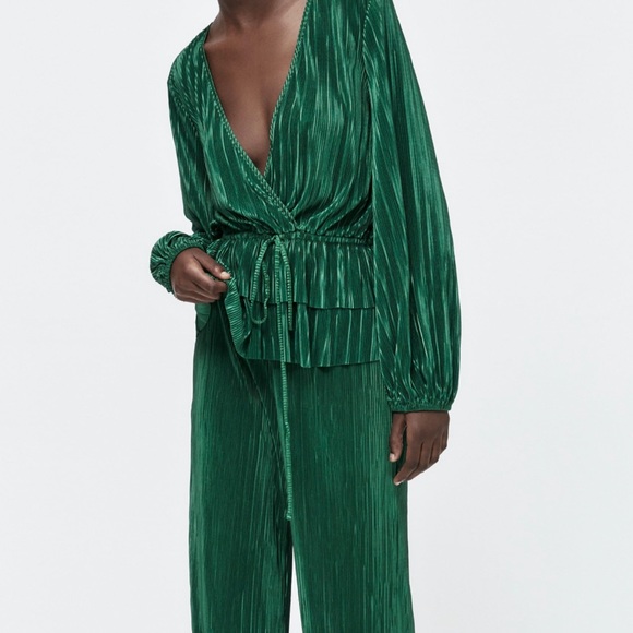 Zara Pants - Zara pleated blouse & wide leg pants set size L